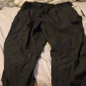 Black and white puff pants